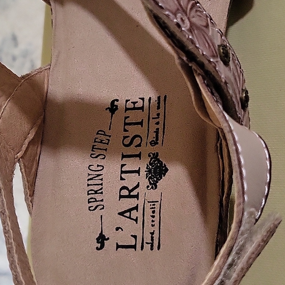 L'ARTISTE Sandals - Picture 7 of 10